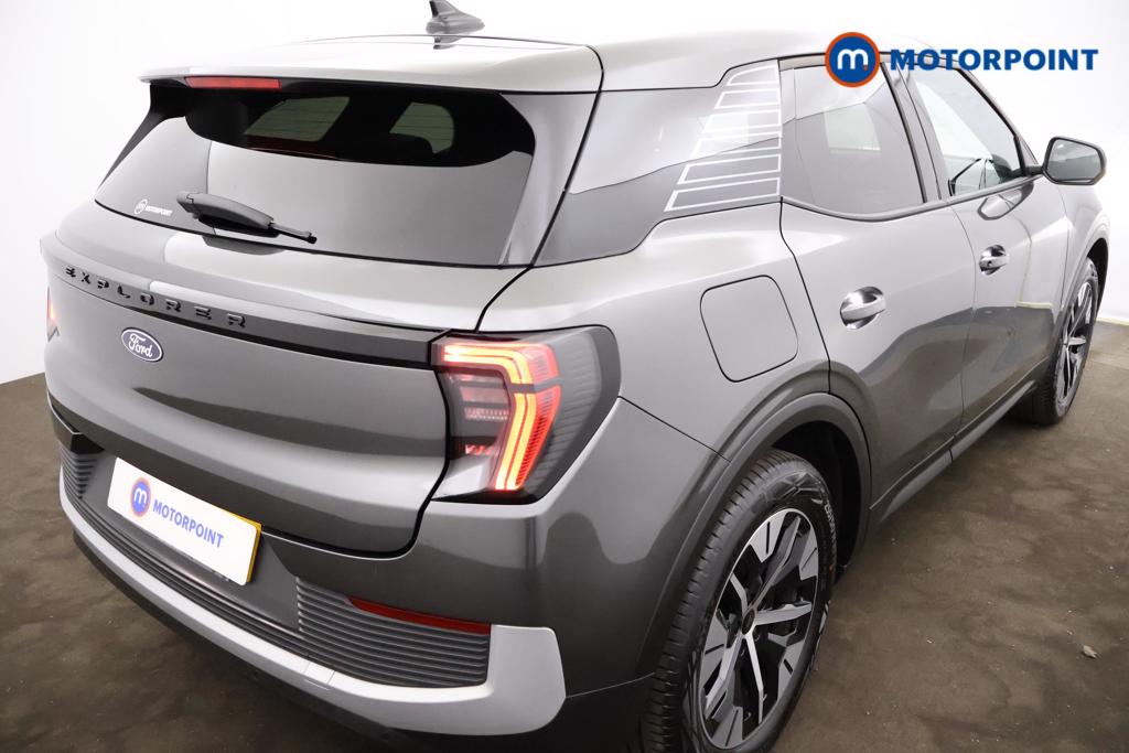 Ford Explorer Select Automatic Electric SUV - Stock Number (1555634) - 18th supplementary image