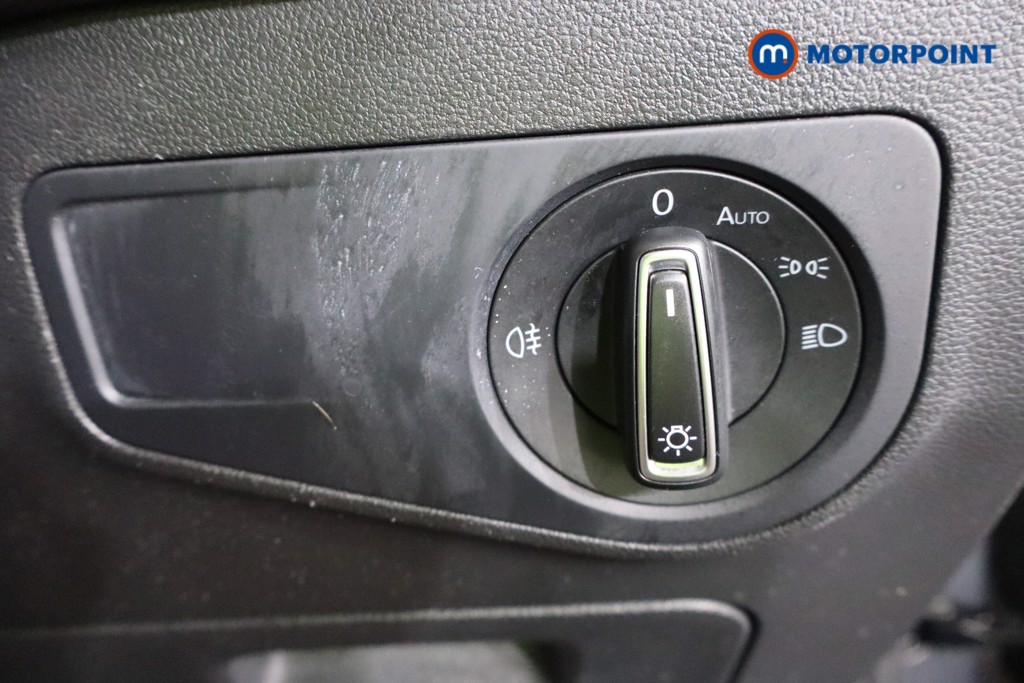 Volkswagen Tiguan Life Manual Petrol SUV - Stock Number (1555718) - 12th supplementary image
