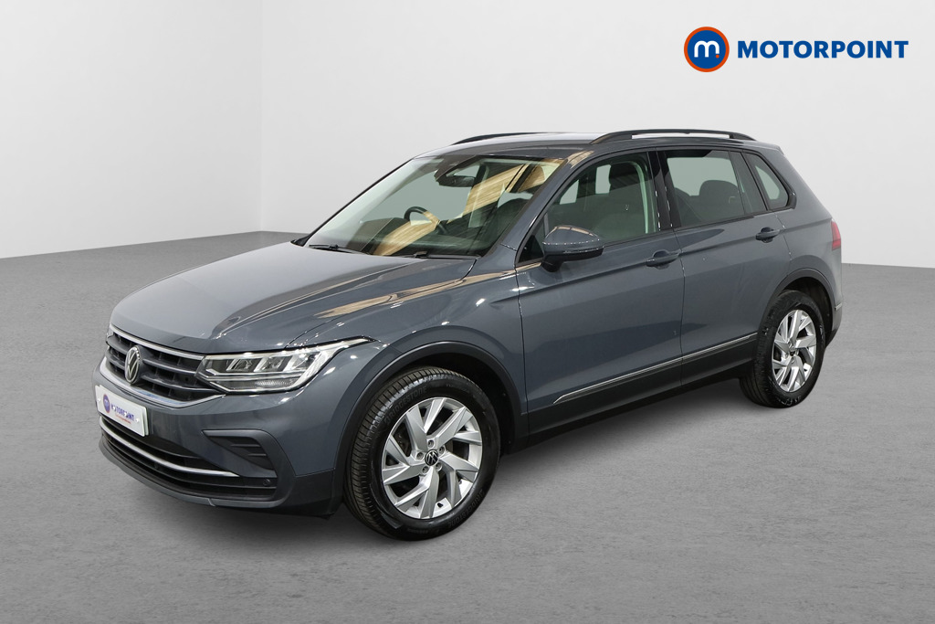 Volkswagen Tiguan Life Manual Petrol SUV - Stock Number (1555718) - Passenger side front corner