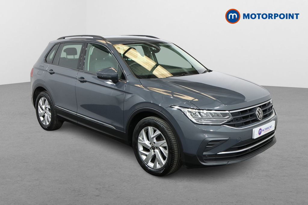Volkswagen Tiguan Life Manual Petrol SUV - Stock Number (1555718) - Drivers side front corner