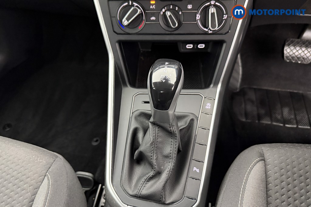 Volkswagen Polo Life Automatic Petrol Hatchback - Stock Number (1555969) - 13th supplementary image