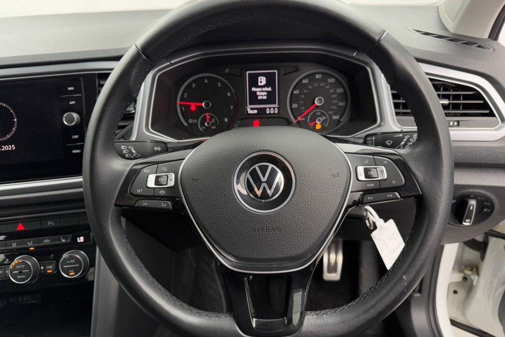 Volkswagen T-Roc Active Manual Petrol SUV - Stock Number (1555980) - 3rd supplementary image
