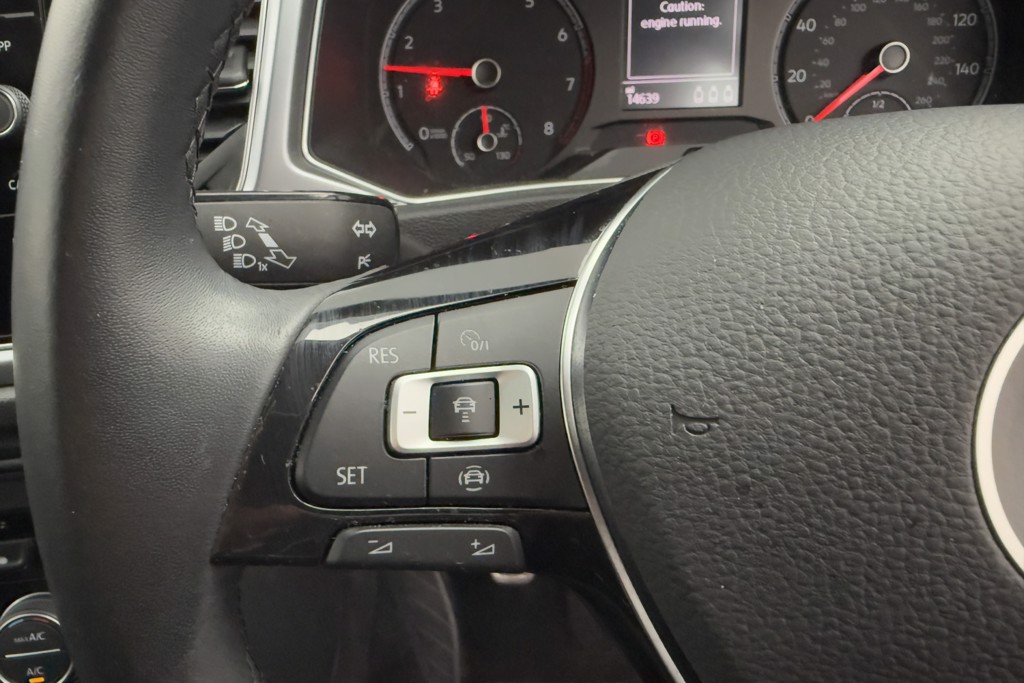 Volkswagen T-Roc Active Manual Petrol SUV - Stock Number (1555980) - 4th supplementary image