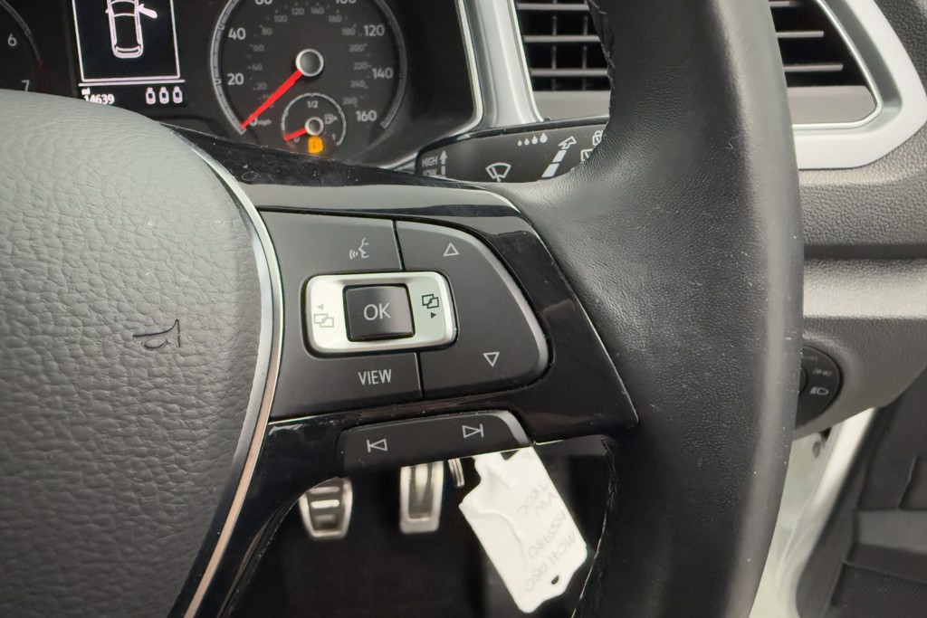 Volkswagen T-Roc Active Manual Petrol SUV - Stock Number (1555980) - 5th supplementary image
