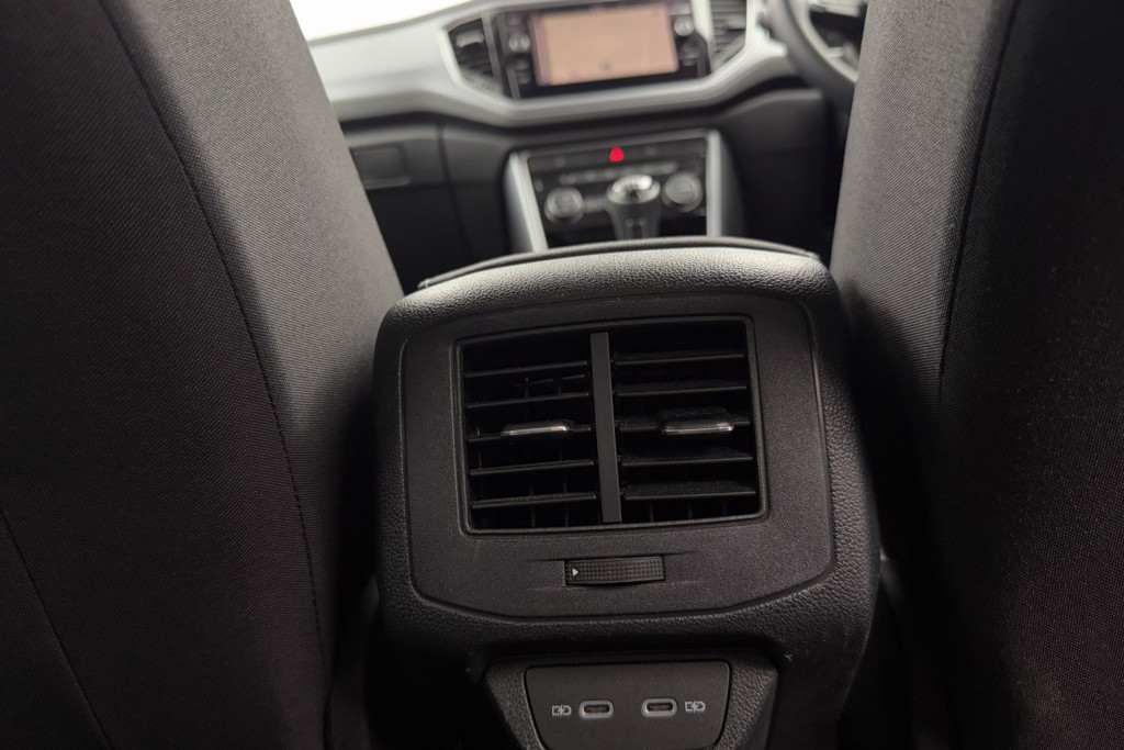 Volkswagen T-Roc Active Manual Petrol SUV - Stock Number (1555980) - 24th supplementary image