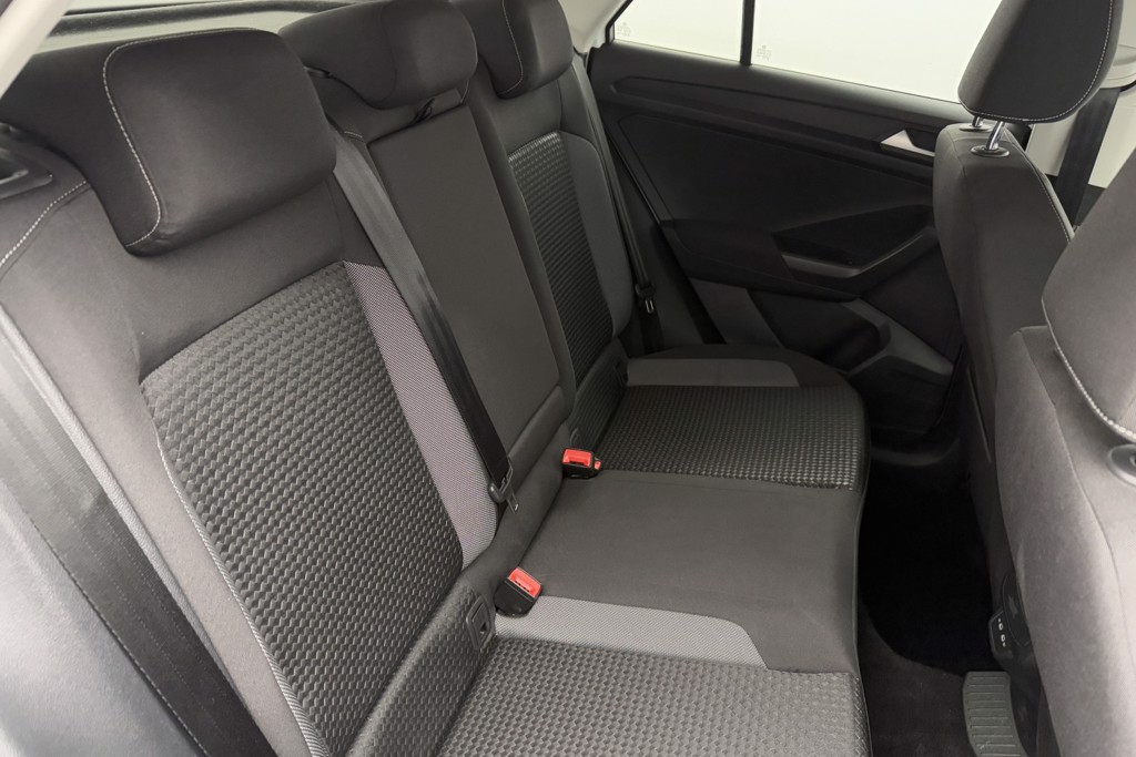 Volkswagen T-Roc Active Manual Petrol SUV - Stock Number (1555980) - 26th supplementary image