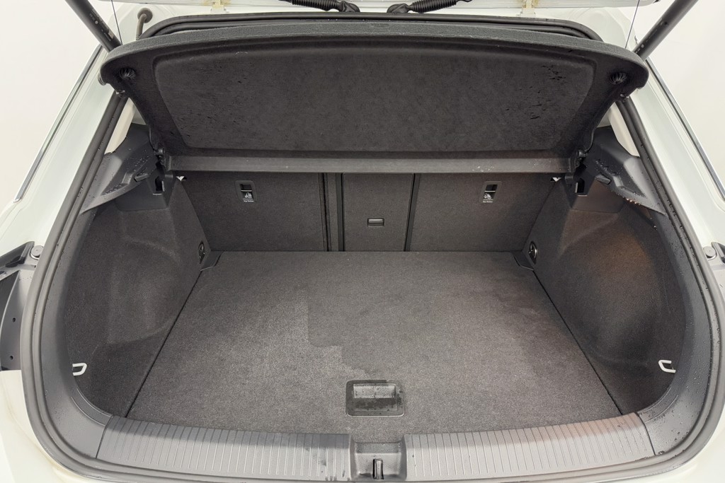 Volkswagen T-Roc Active Manual Petrol SUV - Stock Number (1555980) - 27th supplementary image