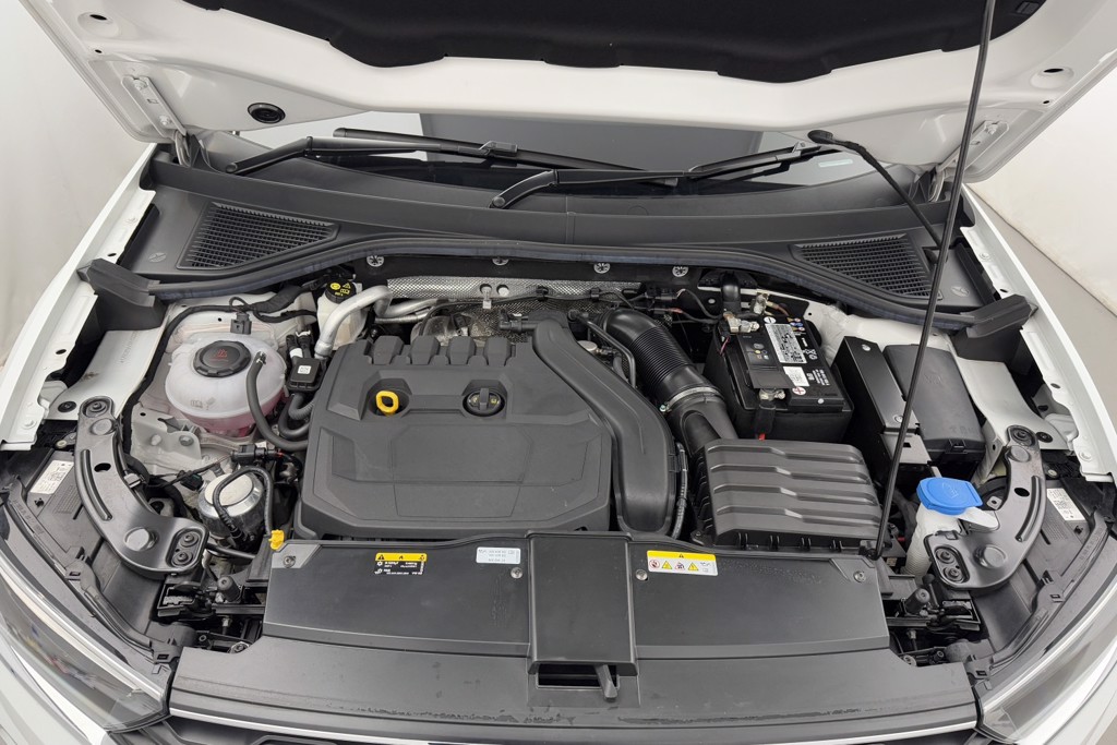Volkswagen T-Roc Active Manual Petrol SUV - Stock Number (1555980) - 31st supplementary image