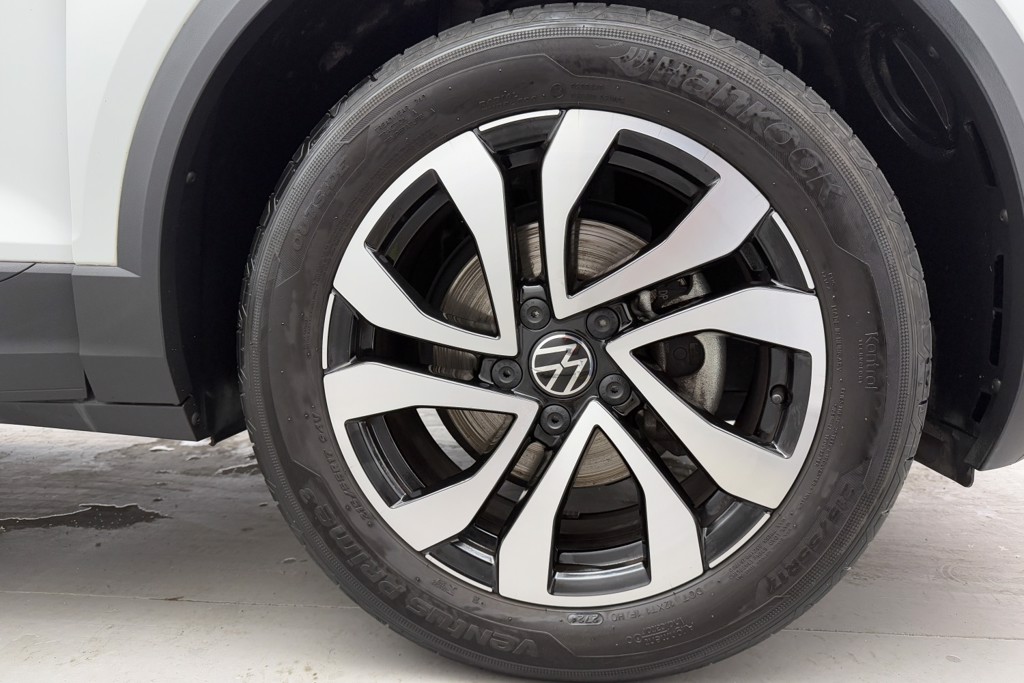 Volkswagen T-Roc Active Manual Petrol SUV - Stock Number (1555980) - 32nd supplementary image