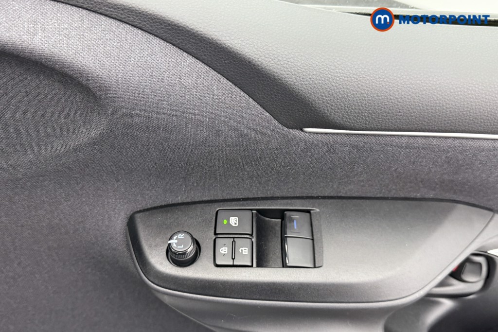 Toyota Yaris Icon Automatic Petrol-Electric Hybrid Hatchback - Stock Number (1556607) - 14th supplementary image