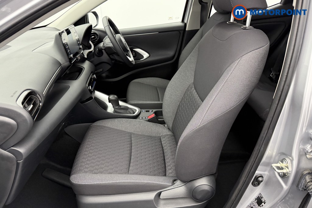 Toyota Yaris Icon Automatic Petrol-Electric Hybrid Hatchback - Stock Number (1556607) - 20th supplementary image