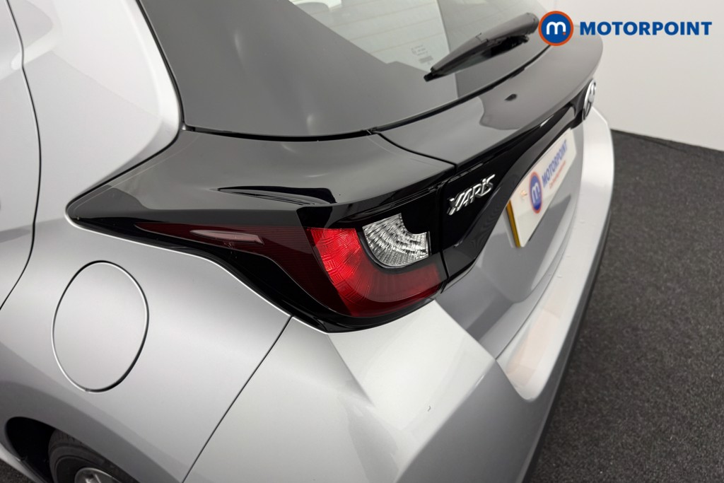Toyota Yaris Icon Automatic Petrol-Electric Hybrid Hatchback - Stock Number (1556607) - 23rd supplementary image