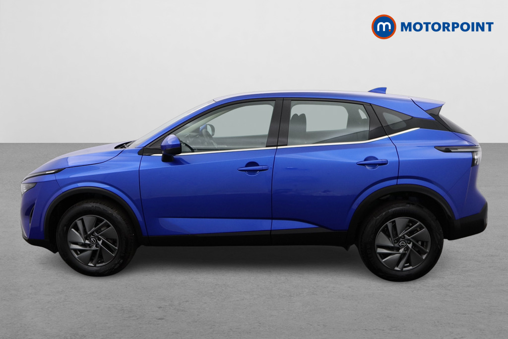 Nissan Qashqai Acenta Premium Automatic Petrol SUV - Stock Number (1529417) - Passenger side