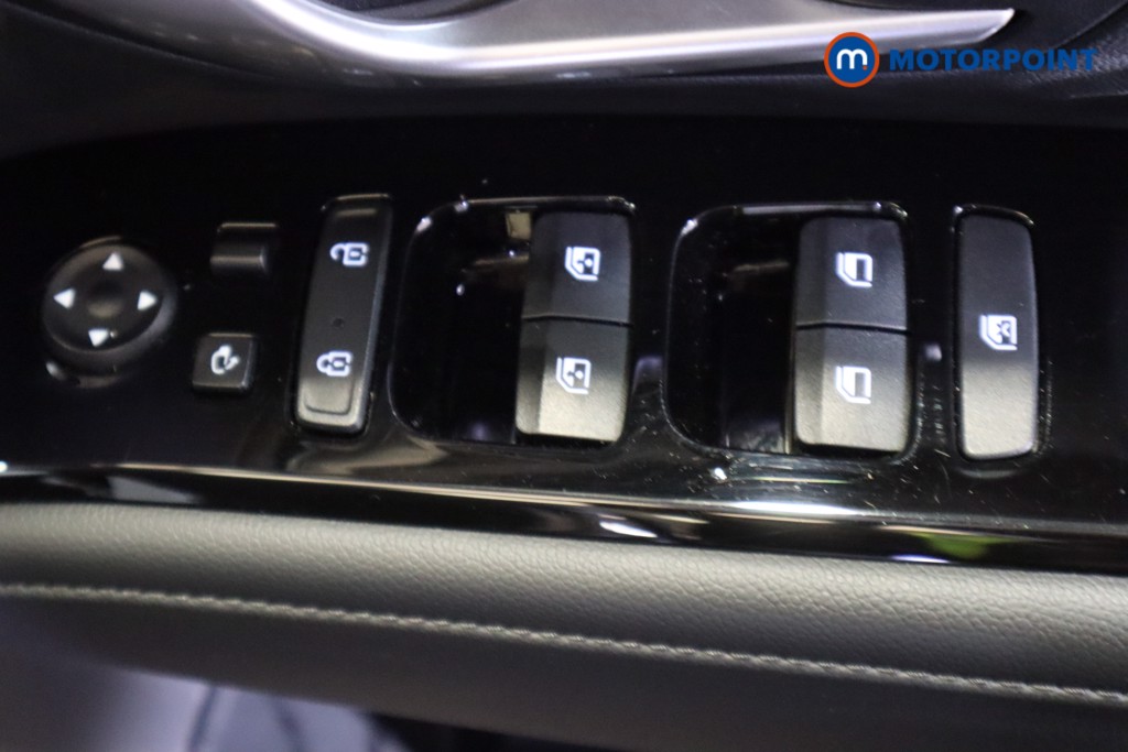 Hyundai Tucson Se Connect Manual Petrol SUV - Stock Number (1539723) - 13th supplementary image