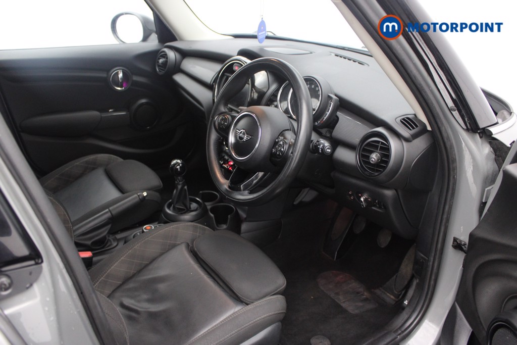 Mini Hatchback Cooper Manual Petrol Hatchback - Stock Number (1540736) - 3rd supplementary image