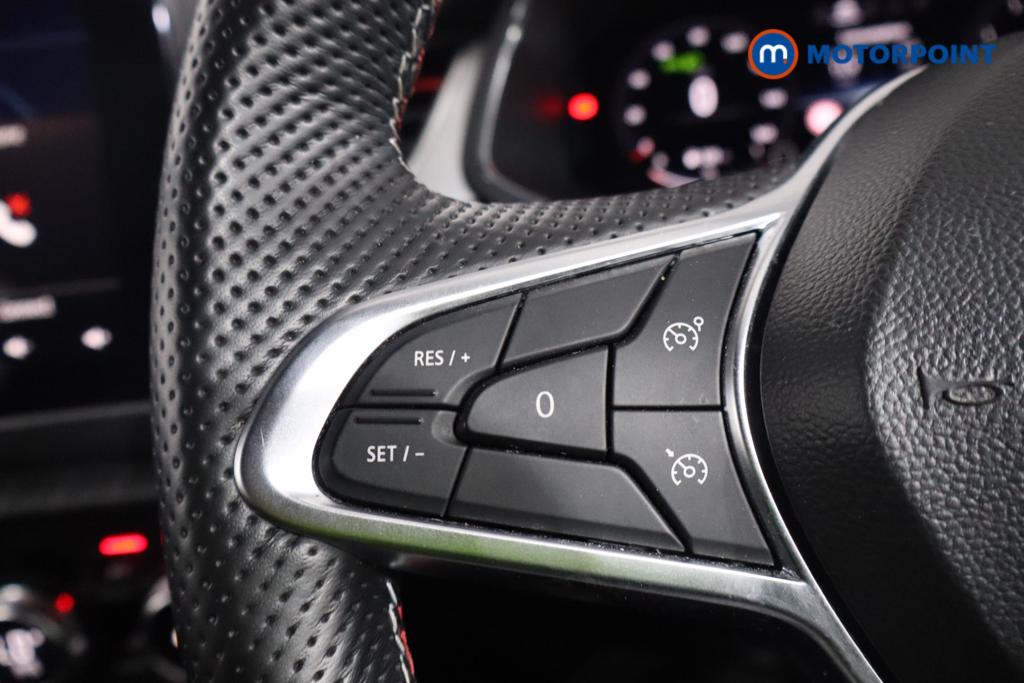 Renault Captur R.S. Line Manual Petrol-Electric Hybrid SUV - Stock Number (1542426) - 6th supplementary image