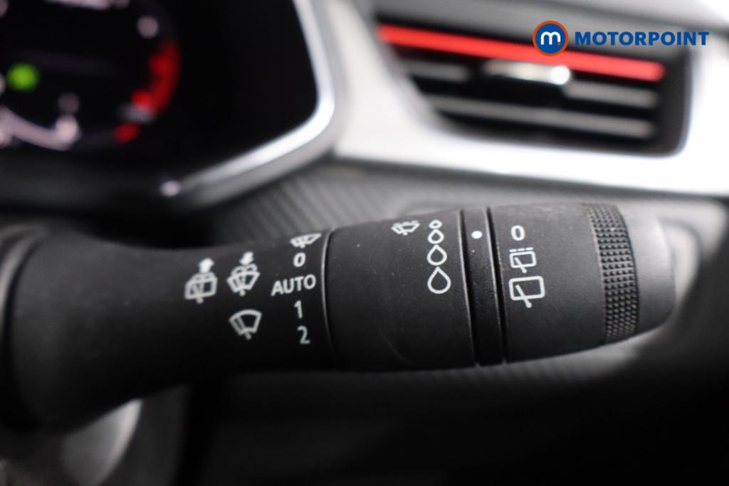 Renault Captur R.S. Line Manual Petrol-Electric Hybrid SUV - Stock Number (1542426) - 10th supplementary image