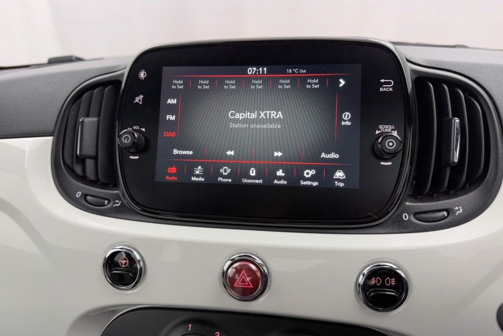 Fiat 500 Dolcevita Manual Petrol-Electric Hybrid Hatchback - Stock Number (1543116) - 7th supplementary image