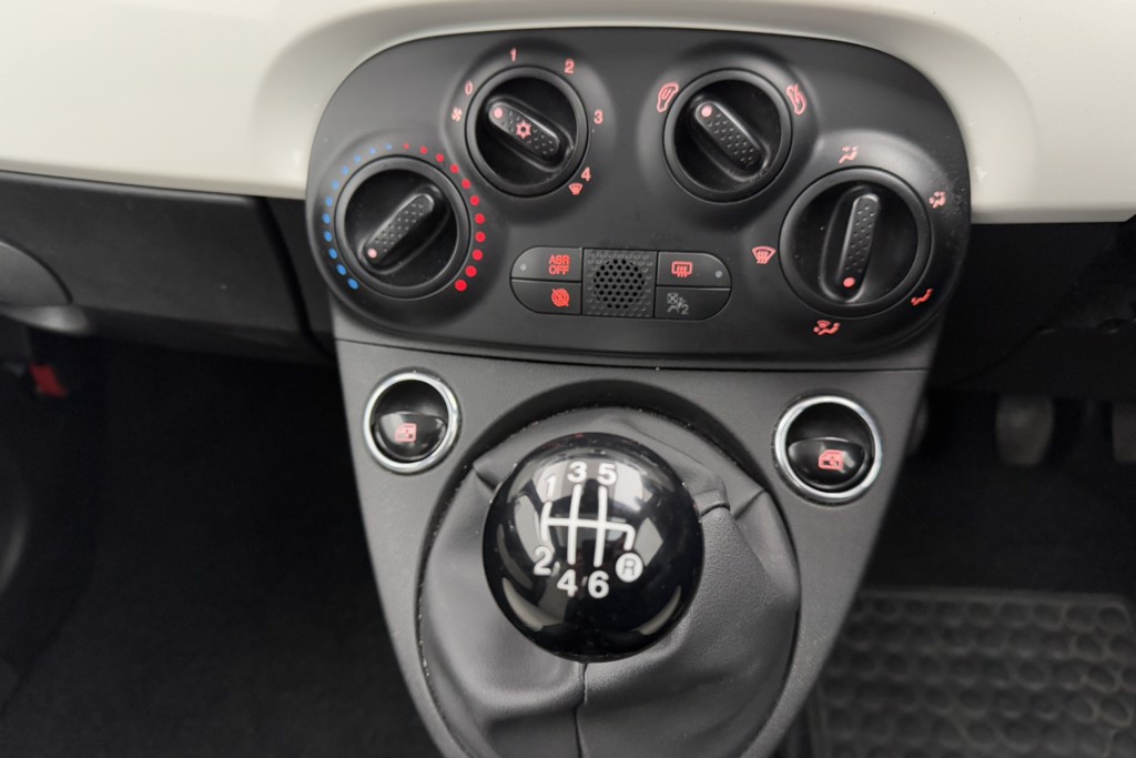 Fiat 500 Dolcevita Manual Petrol-Electric Hybrid Hatchback - Stock Number (1543116) - 11th supplementary image
