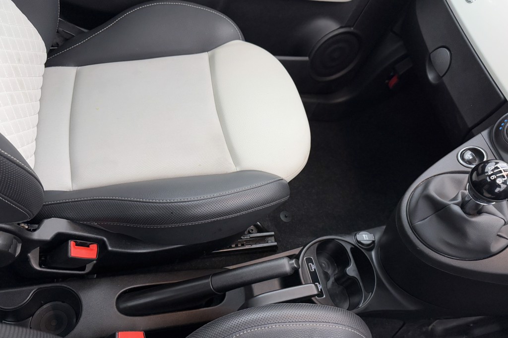 Fiat 500 Dolcevita Manual Petrol-Electric Hybrid Hatchback - Stock Number (1543116) - 13th supplementary image