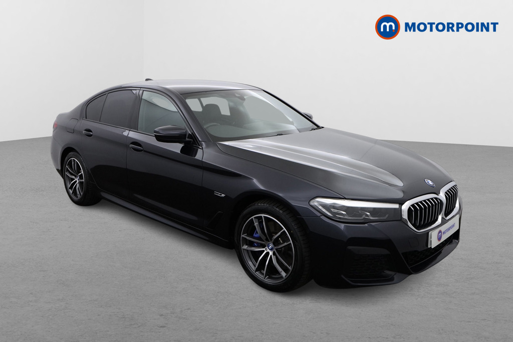 BMW 5 Series M Sport Automatic Petrol Plug-In Hybrid Saloon - Stock Number (1543727) - Drivers side front corner