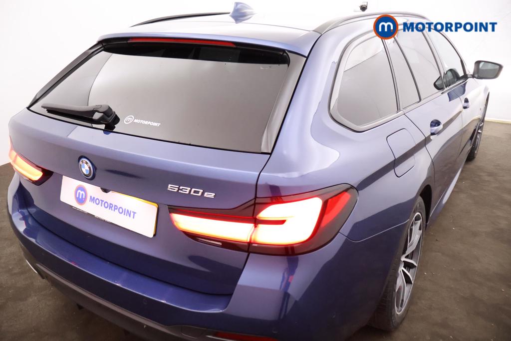BMW 5 Series M Sport Automatic Petrol Plug-In Hybrid Estate - Stock Number (1543853) - 11th supplementary image