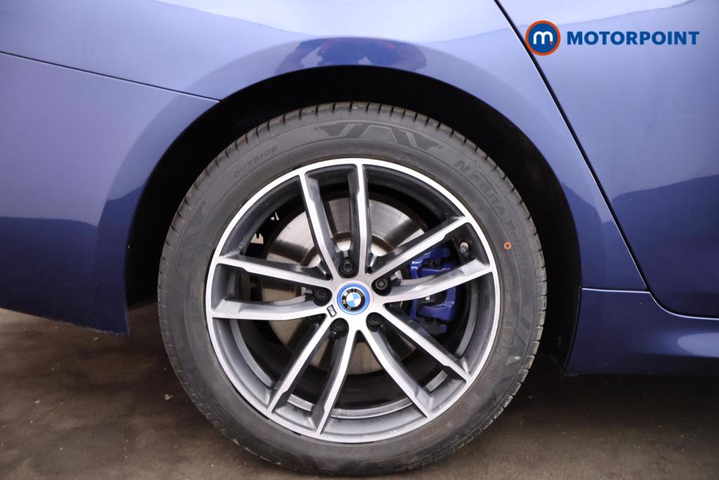 BMW 5 Series M Sport Automatic Petrol Plug-In Hybrid Estate - Stock Number (1543853) - 17th supplementary image