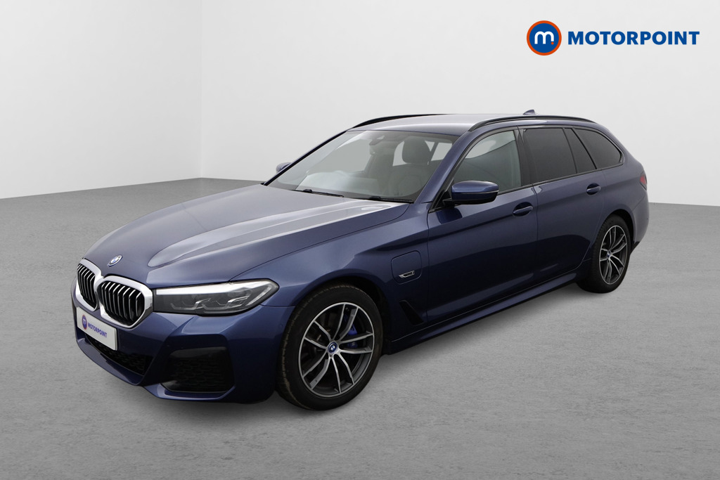 BMW 5 Series M Sport Automatic Petrol Plug-In Hybrid Estate - Stock Number (1543853) - Passenger side front corner