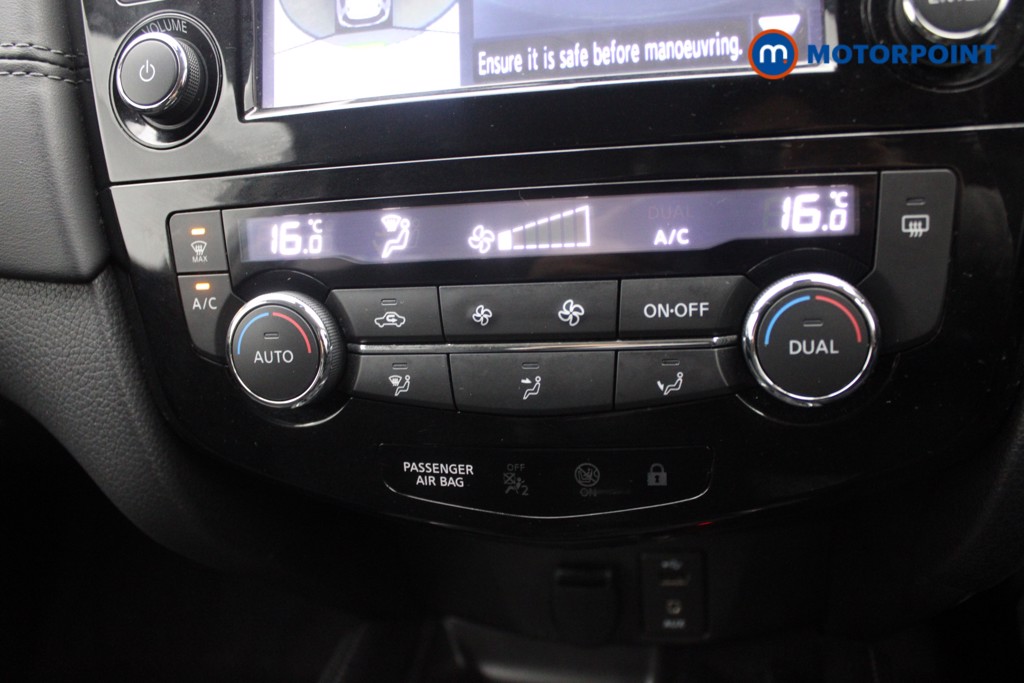 Nissan X-Trail N-Connecta Manual Diesel SUV - Stock Number (1544769) - 10th supplementary image
