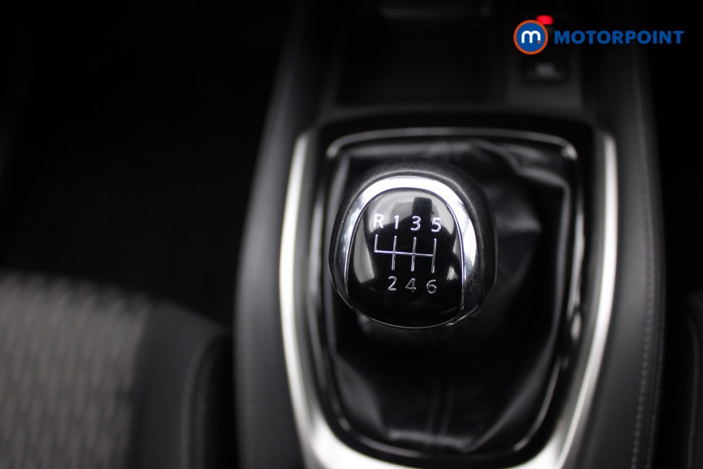 Nissan X-Trail N-Connecta Manual Diesel SUV - Stock Number (1544769) - 12th supplementary image