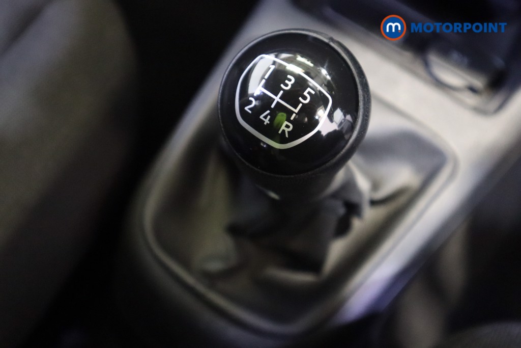 Volkswagen UP R-Line Manual Petrol Hatchback - Stock Number (1546376) - 5th supplementary image