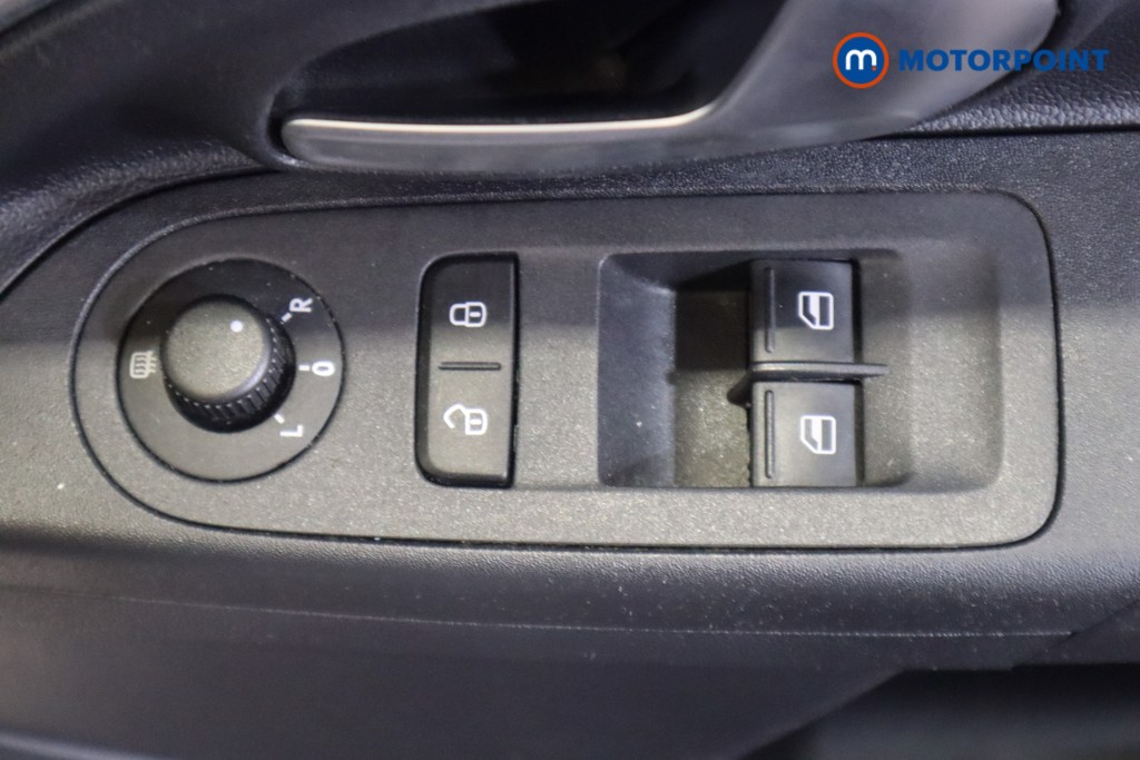 Volkswagen UP R-Line Manual Petrol Hatchback - Stock Number (1546376) - 13th supplementary image