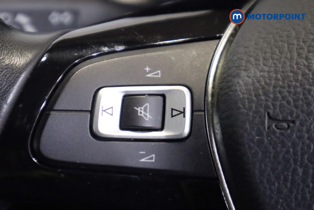 Volkswagen UP R-Line Manual Petrol Hatchback - Stock Number (1546376) - 15th supplementary image