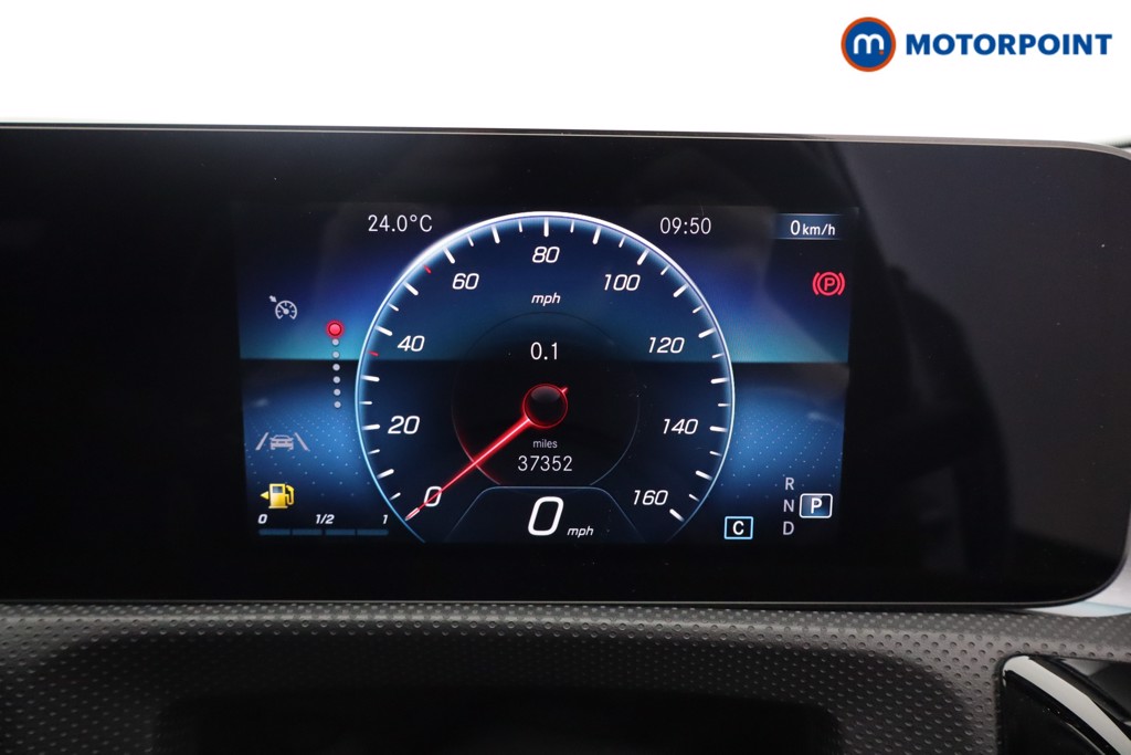 Mercedes-Benz A Class Amg Line Executive Edition Automatic Petrol Hatchback - Stock Number (1548923) - 6th supplementary image