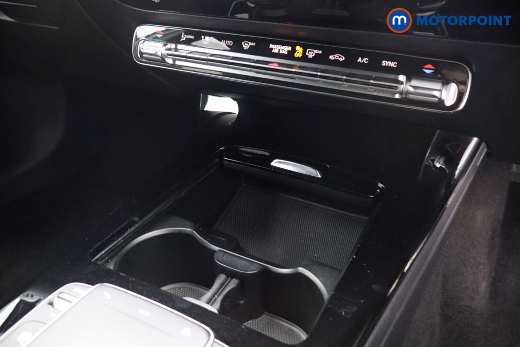 Mercedes-Benz A Class Amg Line Executive Edition Automatic Petrol Hatchback - Stock Number (1548923) - 9th supplementary image
