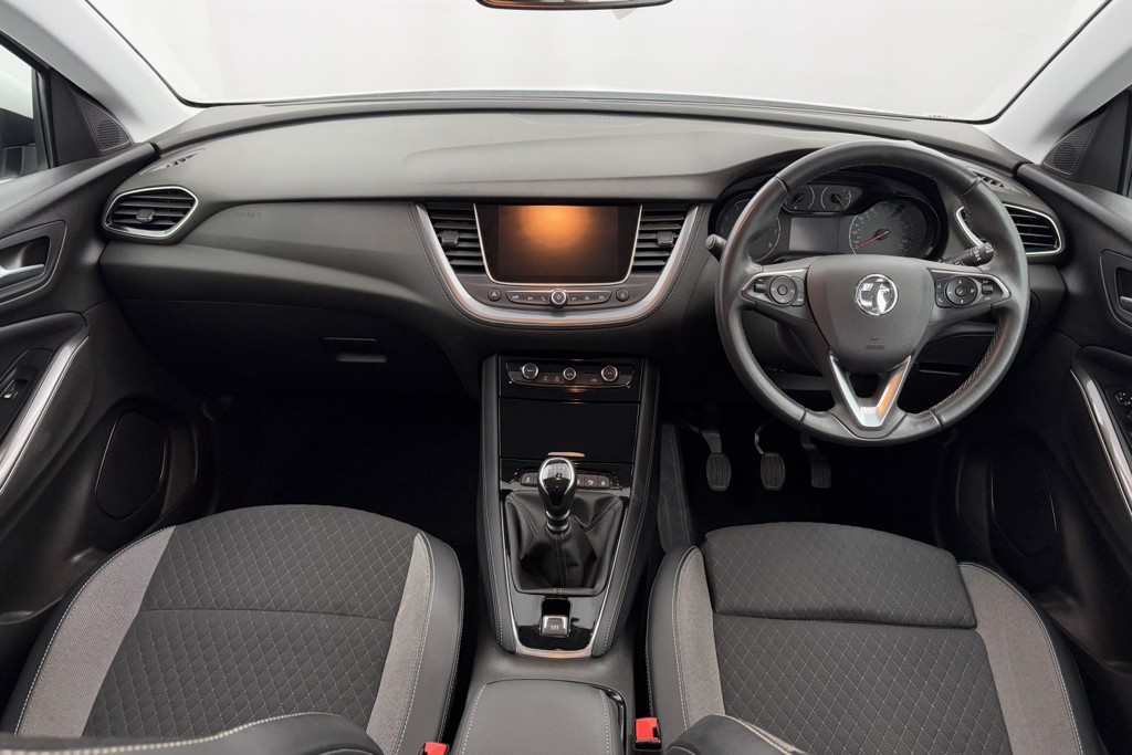 Vauxhall Grandland X Business Edition Nav Manual Diesel SUV - Stock Number (1549385) - 2nd supplementary image
