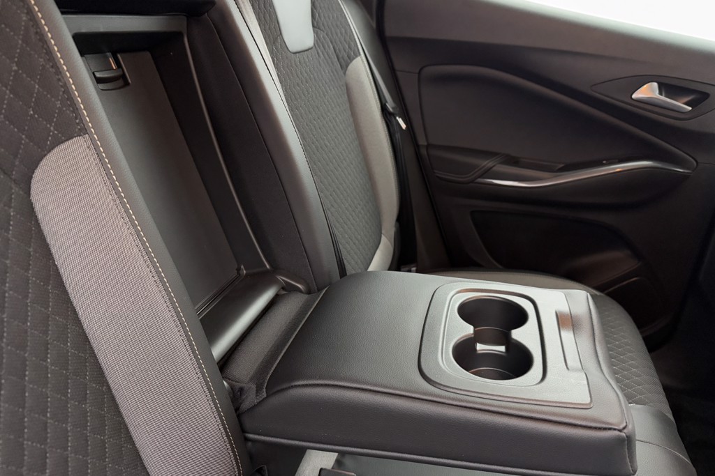 Vauxhall Grandland X Business Edition Nav Manual Diesel SUV - Stock Number (1549385) - 21st supplementary image