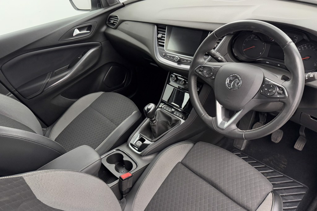 Vauxhall Grandland X Business Edition Nav Manual Diesel SUV - Stock Number (1549385) - 1st supplementary image