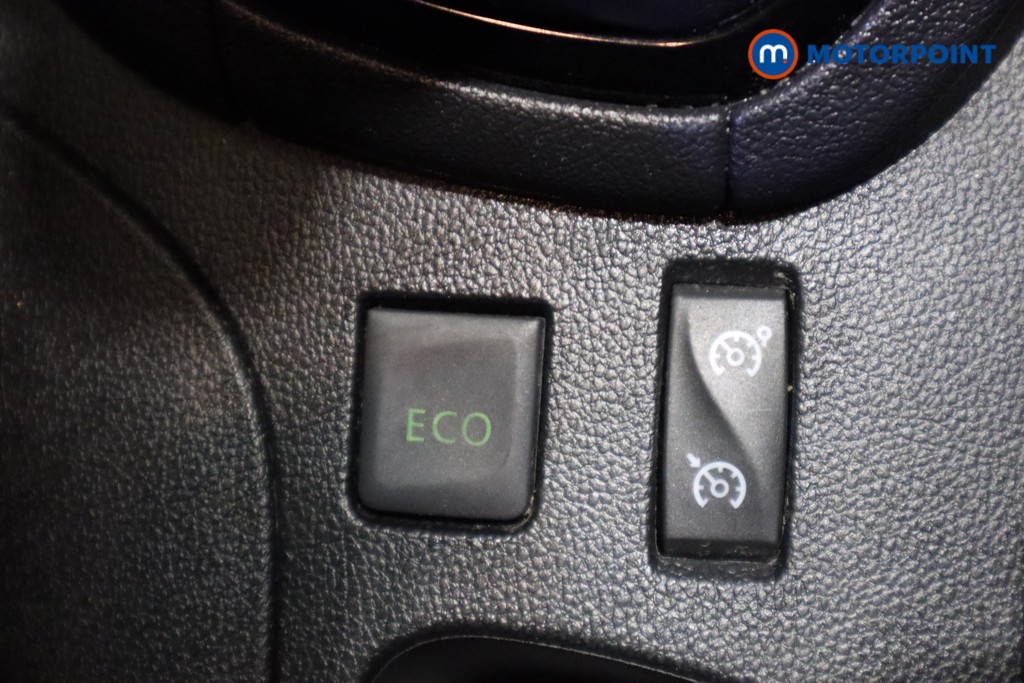 Renault Clio Iconic Manual Petrol Hatchback - Stock Number (1550234) - 22nd supplementary image