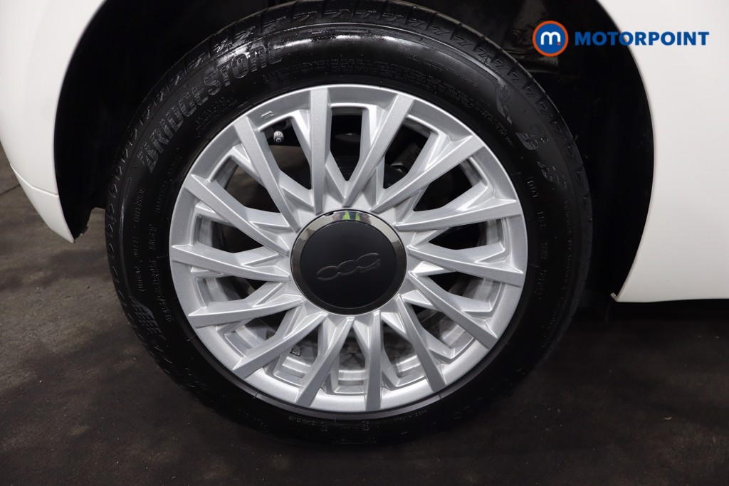 Fiat 500 Dolcevita Manual Petrol-Electric Hybrid Hatchback - Stock Number (1550414) - 20th supplementary image