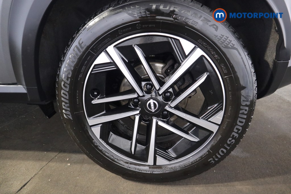 Nissan Juke N-Connecta Manual Petrol SUV - Stock Number (1552733) - 17th supplementary image