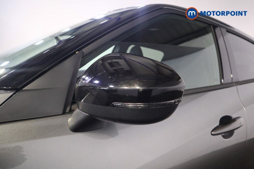 Nissan Juke N-Connecta Manual Petrol SUV - Stock Number (1552733) - 23rd supplementary image