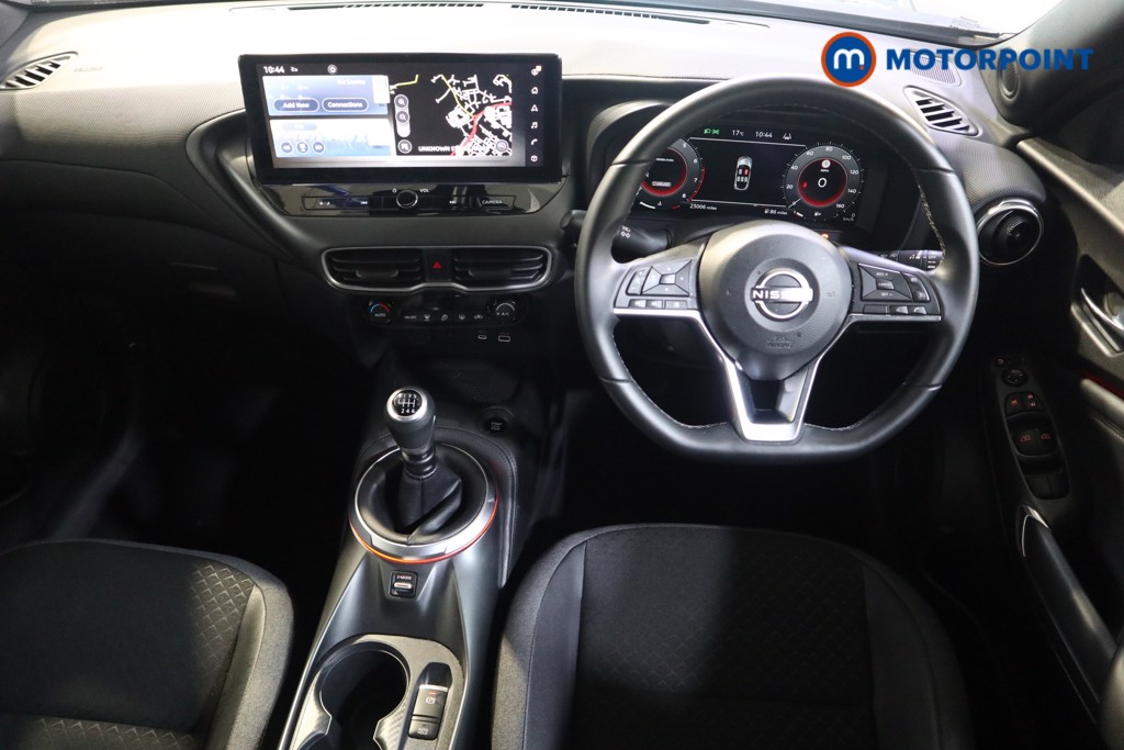 Nissan Juke N-Connecta Manual Petrol SUV - Stock Number (1552733) - 1st supplementary image