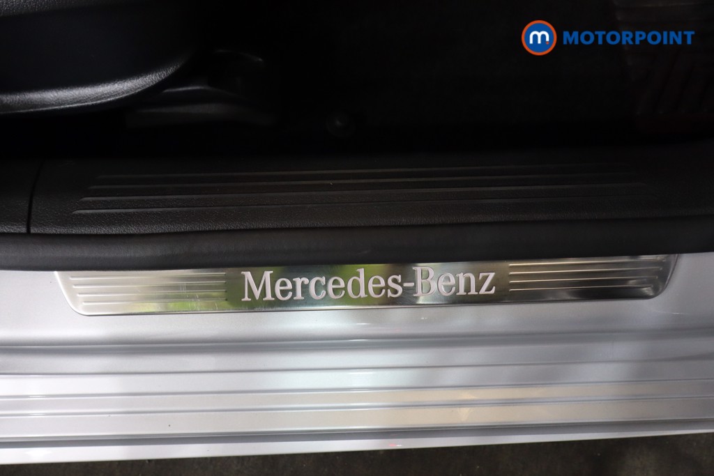 Mercedes-Benz A Class Amg Line Automatic Diesel Hatchback - Stock Number (1553032) - 16th supplementary image