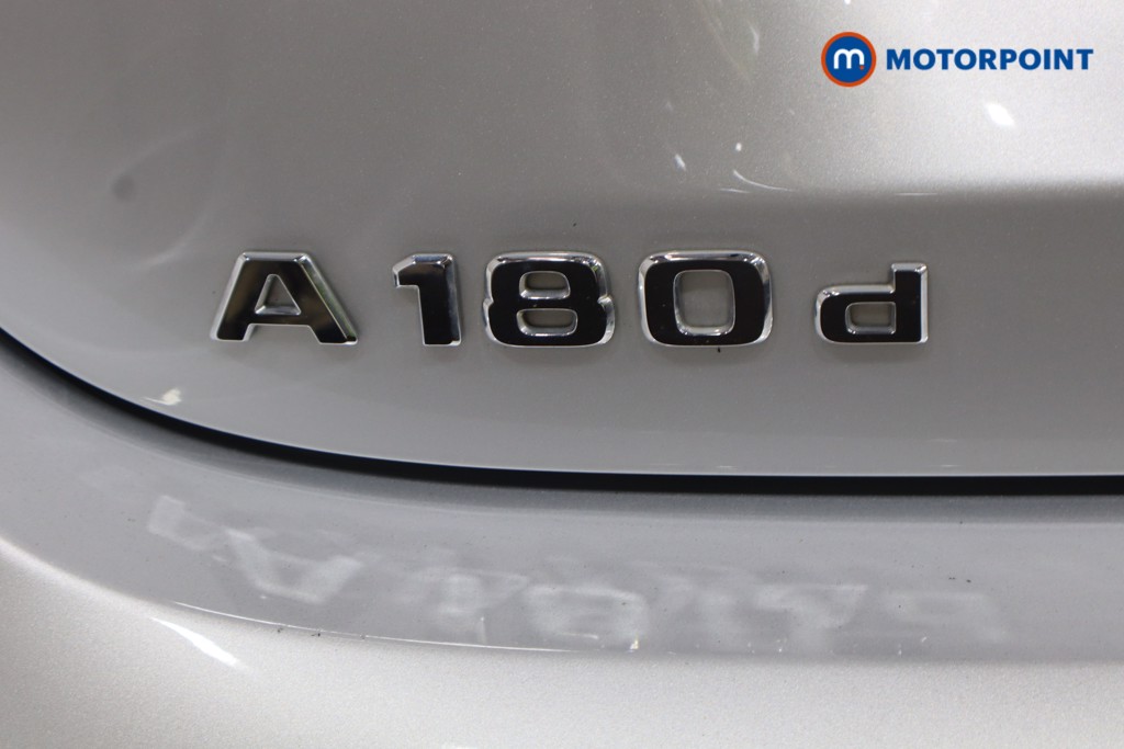 Mercedes-Benz A Class Amg Line Automatic Diesel Hatchback - Stock Number (1553032) - 29th supplementary image