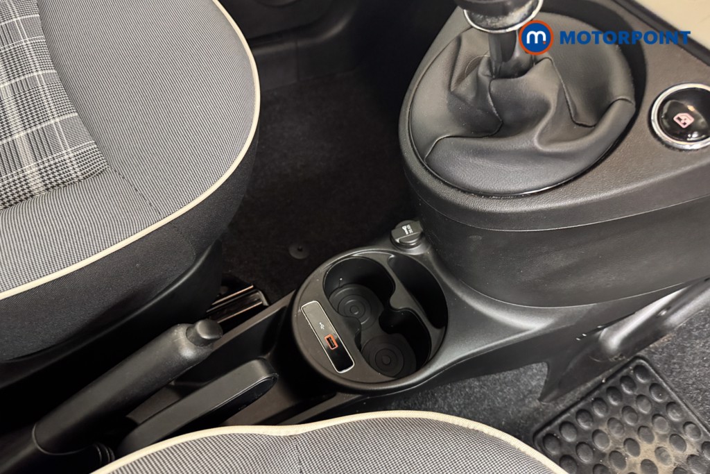 Fiat 500 Lounge Manual Petrol Hatchback - Stock Number (1553188) - 10th supplementary image