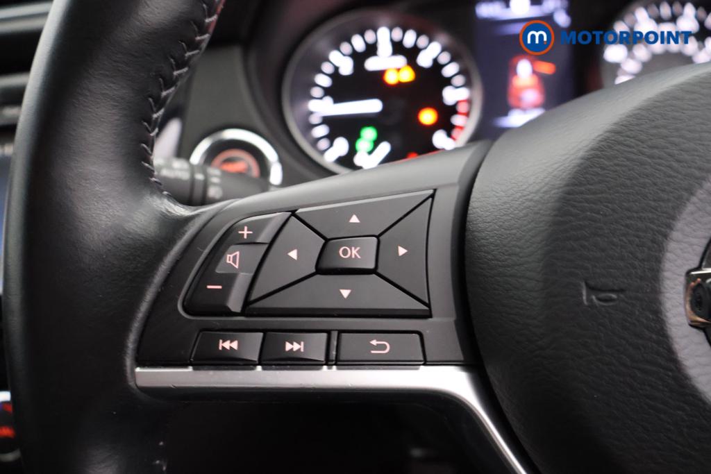 Nissan Qashqai N-Connecta Manual Diesel SUV - Stock Number (1553271) - 2nd supplementary image