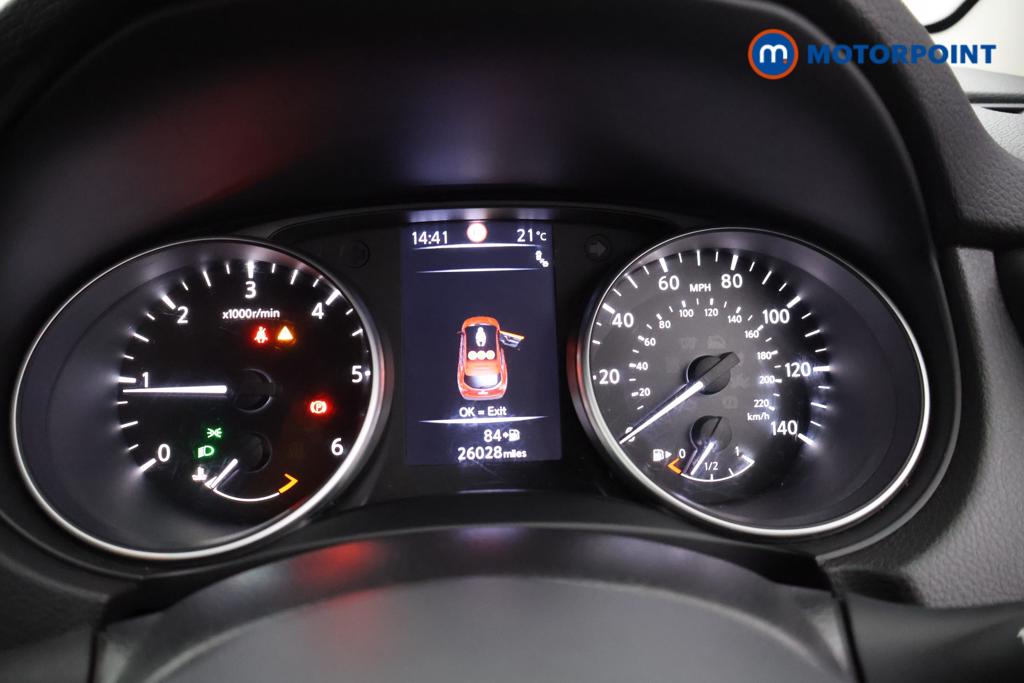 Nissan Qashqai N-Connecta Manual Diesel SUV - Stock Number (1553271) - 4th supplementary image