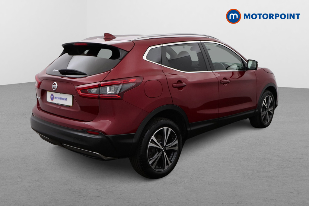 Nissan Qashqai N-Connecta Manual Diesel SUV - Stock Number (1553271) - Drivers side rear corner