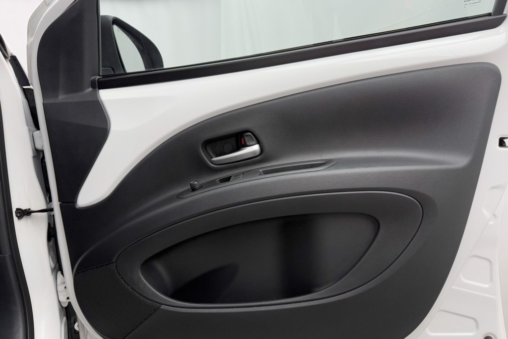 Toyota Aygo X Pure Manual Petrol Hatchback - Stock Number (1553348) - 14th supplementary image